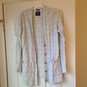 Abercrombie MEDIUM Light Gray Button-Up Cardigan